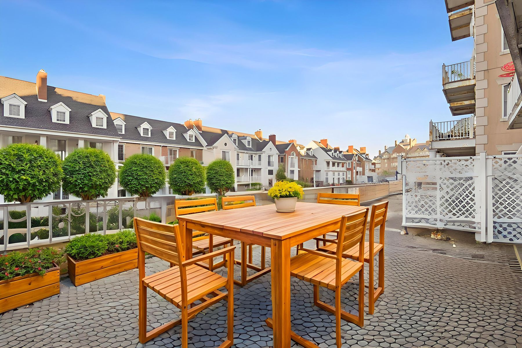 204 Shearwater Court West, Unit 12 